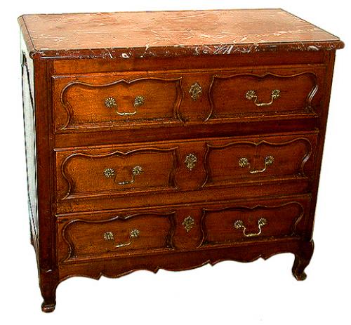 An 18th Century French Louis XV Walnut Three-Drawer Commode No. 559 An 18th Century French Louis XV Walnut Three-Drawer Commode No. 559