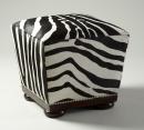 Serafino Cube Stool