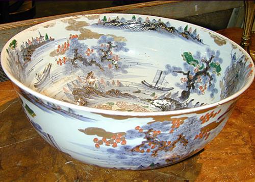 A 19th Century Chinese Imari Style Bowl