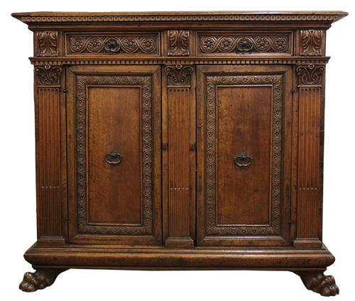 An Early 18th Century Tuscan Walnut Credenza No. 4337 An Early 18th Century Tuscan Walnut Credenza No. 4337
