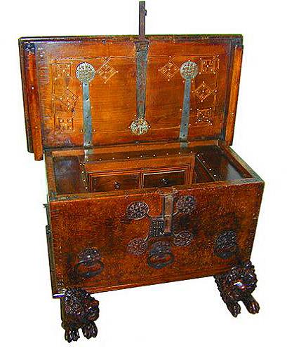 An exquisite 16th Century Italian Walnut and Marquetry Cassone