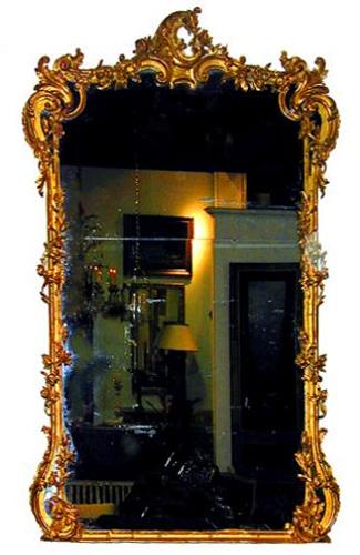 An Italian 19th Century Giltwood Mirror
