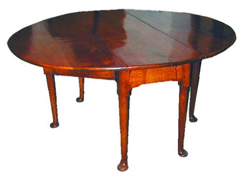 A Richly Figured 18th Century Oak 6-Legged Queen Anne Drop-Leaf Table No. 2262