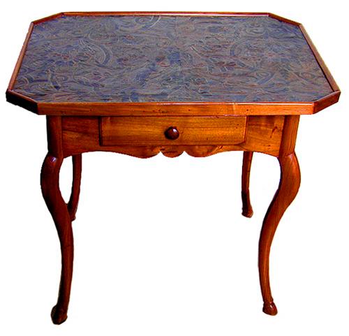 An 18th Century Régence Walnut Side Table No. 1664