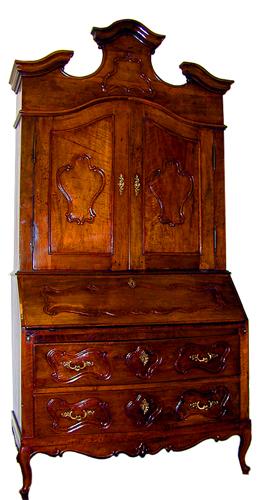 An 18th Century Venetian Camel Crown Moulding Bureau No. 1034