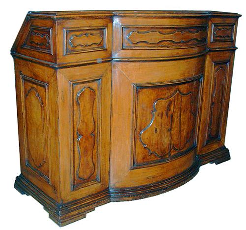 A Very Fine 17th Century Tuscan Walnut Bureau Milieu No. 2487