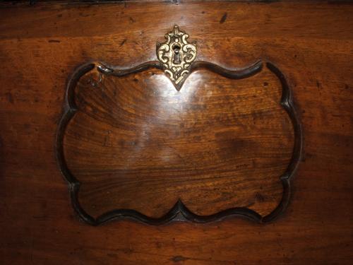 A Very Fine 17th Century Tuscan Walnut Bureau Milieu No. 2487