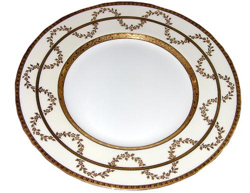 An English Set of Six Dinner Plates No. 2579