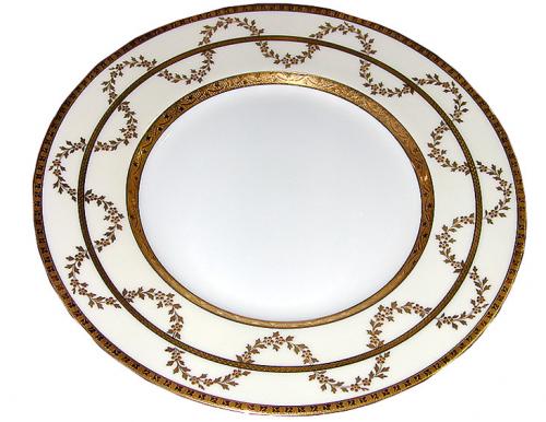 An English Set of Six Dinner Plates No. 2579