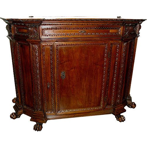 An 18th Century Italian Notched Hinged Top Walnut Credenza No. 3100