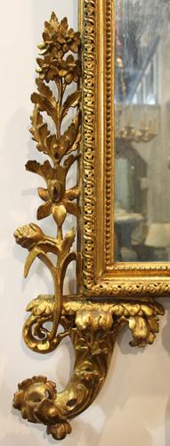 An Elegant 18th Century Italian Luccan Carved Giltwood Mirror No. 3434