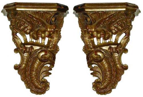 A Pair of Carved Giltwood Sconces with C-Scroll and Shell Carving No. 1849