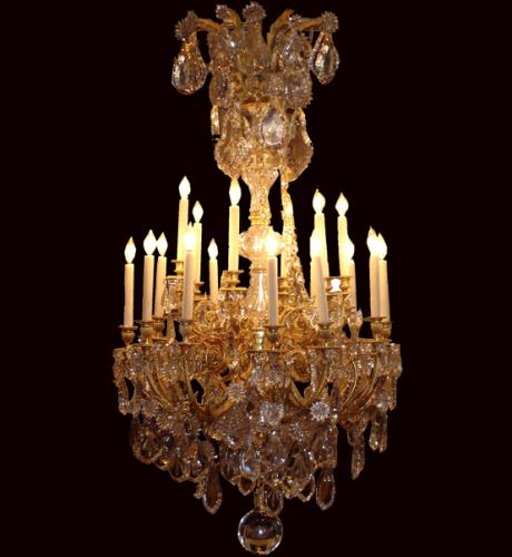 A Glittering 18-Light Three-Tiered 19th Century Italian Cut Crystal and Gilt Chandelier No. 3856