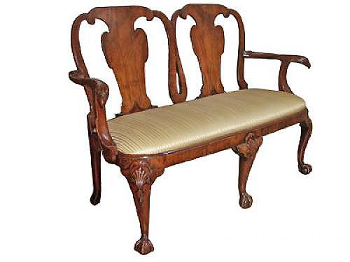 A Superb 18th Century Queen Anne English Walnut Settee No. 3869