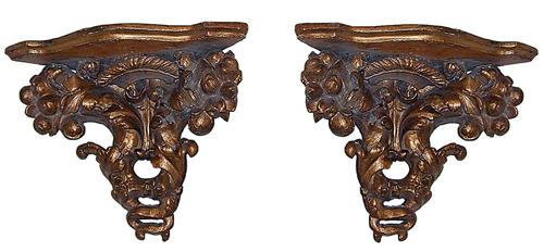 A Pair of Italian Giltwood Corner Wall Sconces No. 1204