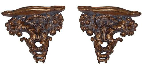 A Pair of Italian Giltwood Corner Wall Sconces No. 1204