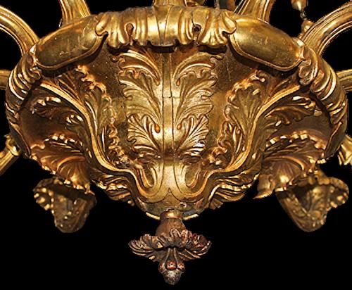 An Elegant 12-Light 18th Century Austrian Giltwood Chandelier No. 4122