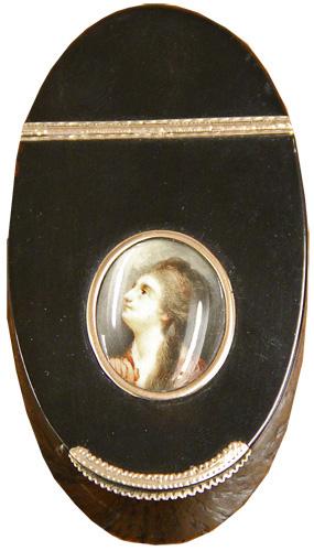 An 1810 French Tortoiseshell Table Snuff Box with 18k Rose Gold Hinge and Mounts No. 4232