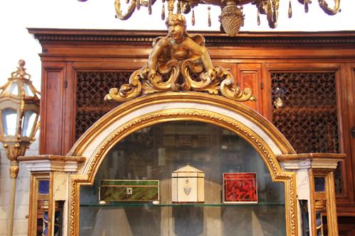 An 18th Century Italian Polychrome and Parcel-Gilt Vitrine No. 1946