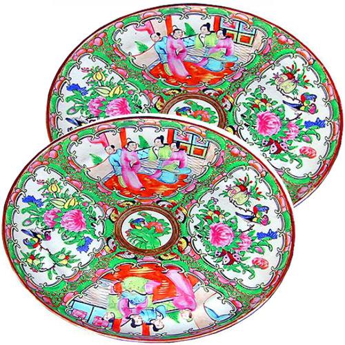 A Pair of 19th Century Chinese Famille Rose Plates No. 1141