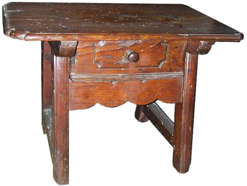 A Rustic 17th Century Spanish Ash wood Side Table No. 616