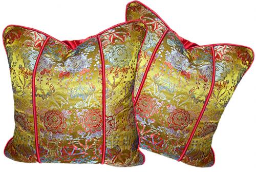 An Exquisite Pair of Silk Throw Pillows No. 510