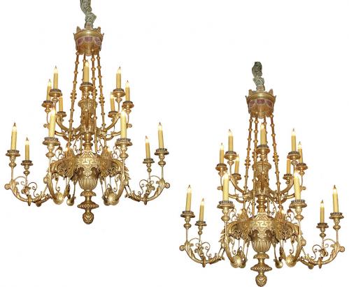 A Pair of Italian 19th Century 18-Light Polychrome and Giltwood Chandeliers, 3390
