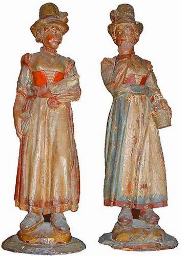 A Pair of 18th Century Polychrome and Parcel-Gilt Wood Figurines No. 2123