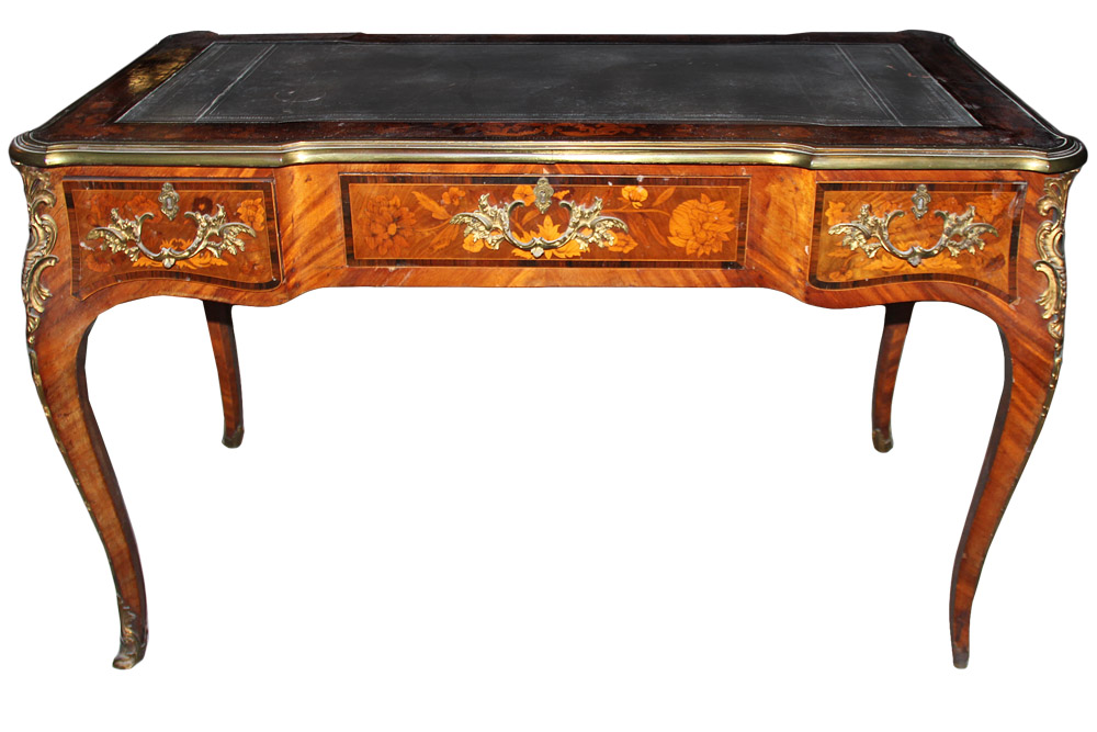 An Exquisite French 18th Century Louis XV Marquetry Lady's Writing Desk No. 3707
