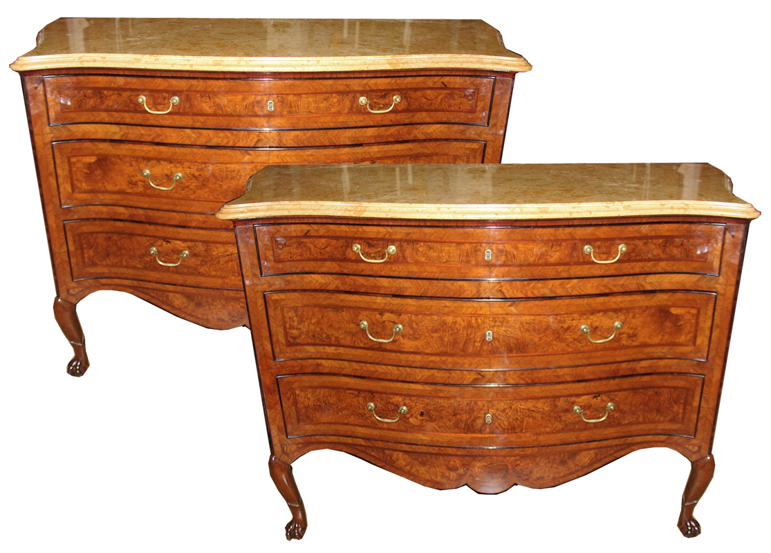 A Pair of Superb 18th Century Italian Arbalette Burl Walnut Commodes in the English Taste No. 4377