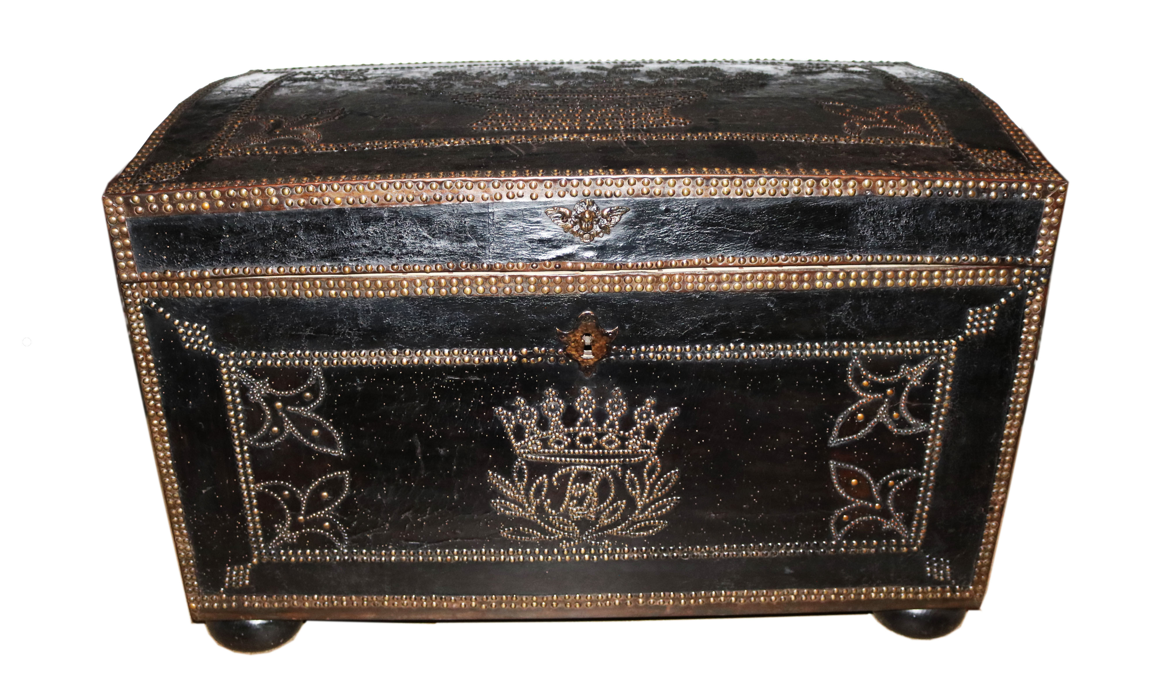 A Sizable 18th Century English Leather Bound Trunk No. 4762